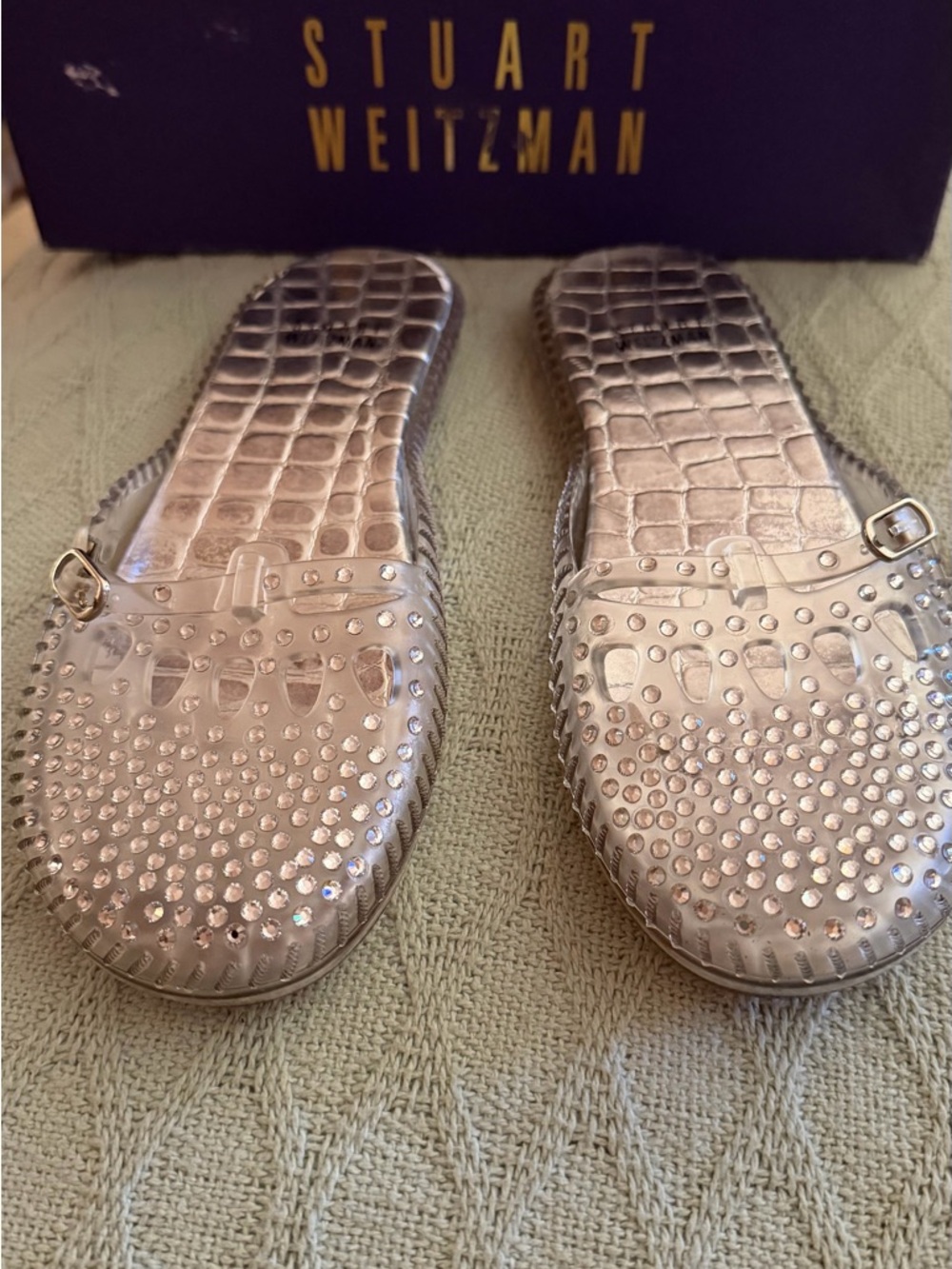 Stuart Weitzman clear jelly slip ons with Crystals on top foot part Size 7 - Picture 11 of 16